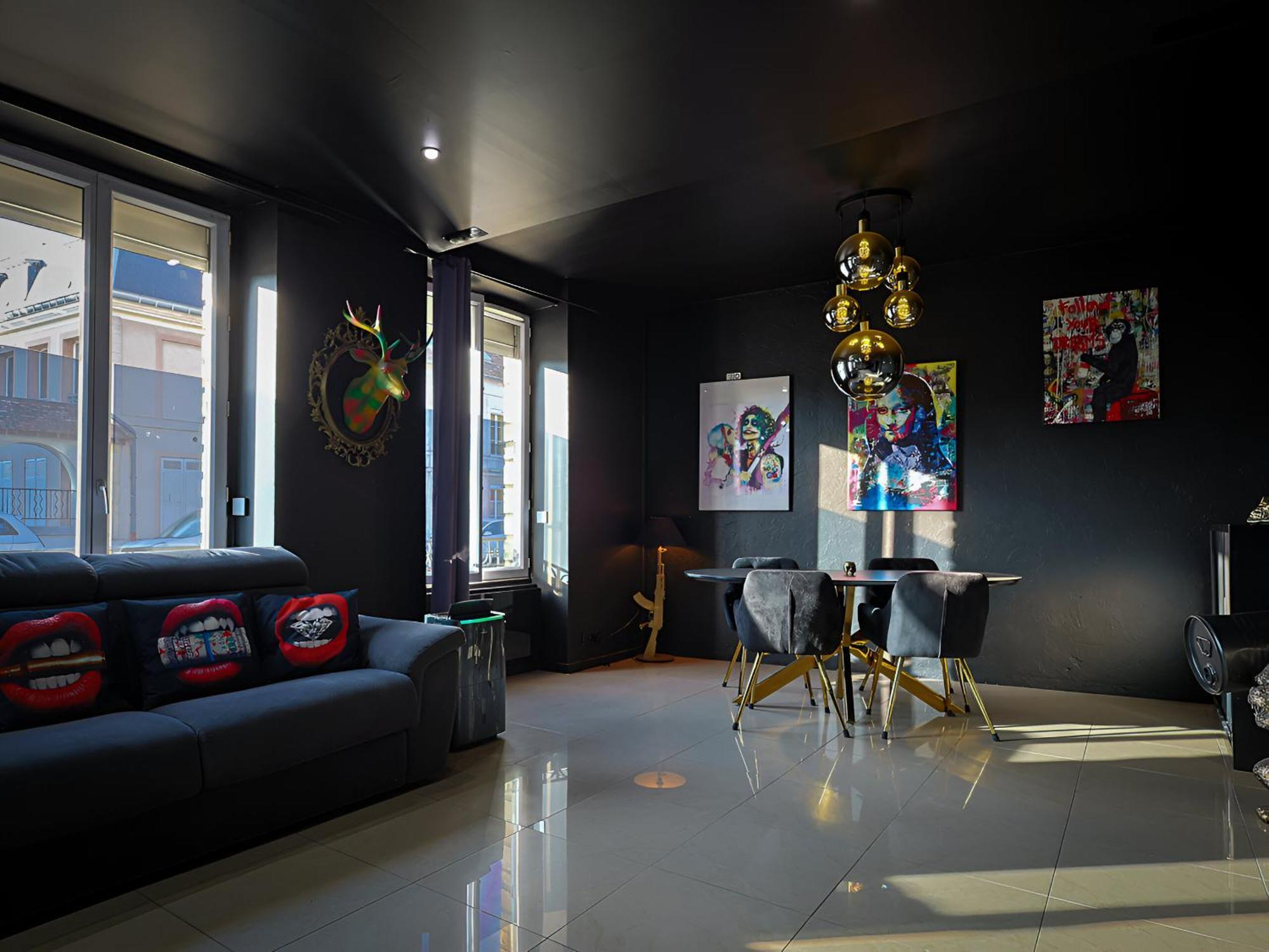 Appartement Pop Art - Asterix,Cdg,Chantilly,Disney La Chapelle-en-Serval Exterior photo