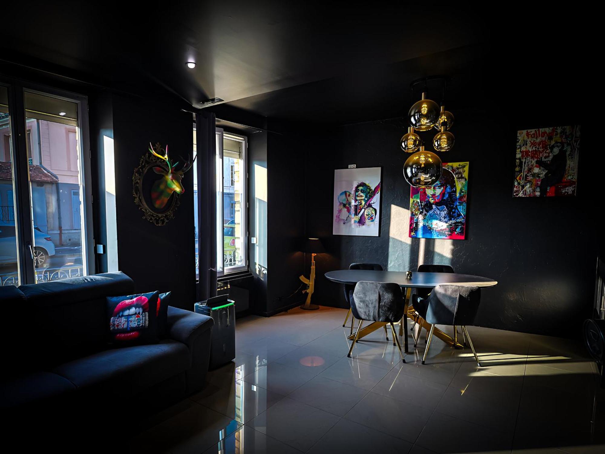 Appartement Pop Art - Asterix,Cdg,Chantilly,Disney La Chapelle-en-Serval Exterior photo